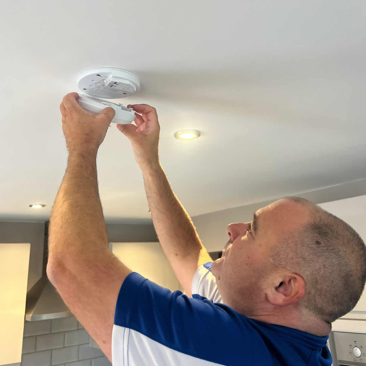 Professional smoke and heat alarm installation in Gravesend